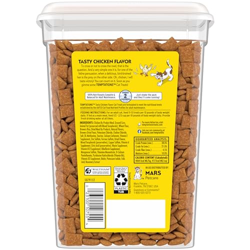 Temptations Classic Crunchy and Soft Cat Treats Tasty Chicken Flavor, 30 oz. Tub