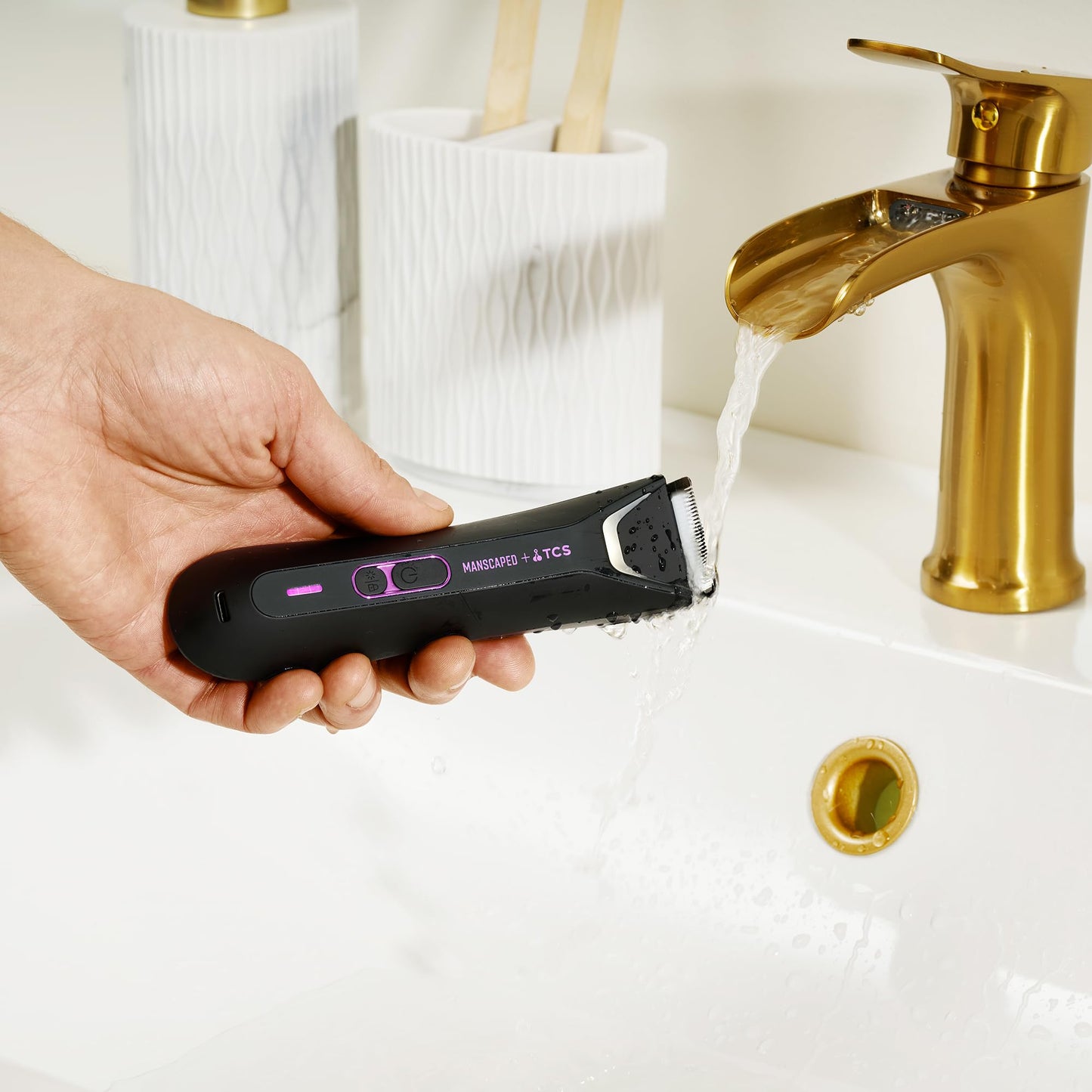 MANSCAPED® The Lawn Mower® 5.0 Ultra Groin & Body Hair Trimmer – Dual-Head SkinSafe® Trimmer & Foil Blades, Waterproof Wet/Dry Groomer, USB-C Rechargeable with Travel Case, Men’s Ball Shaver, Black