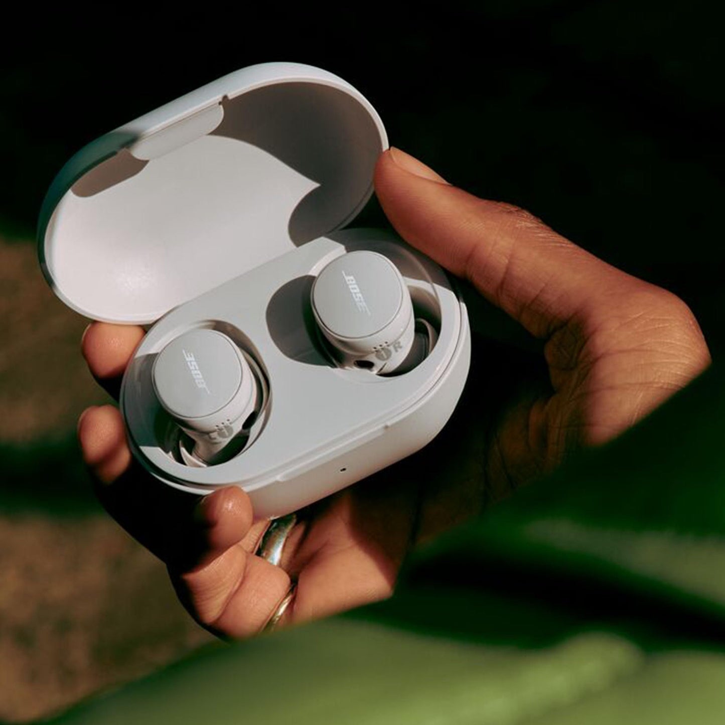 Bose QuietComfort Earbuds - True Wireless Bluetooth Earbuds with Active Noise Cancellation and Mic, USB-C Charging, IPX4 Rating, Up to 8.5 Hours of Playtime, Twilight Blue - Limited Edition Color