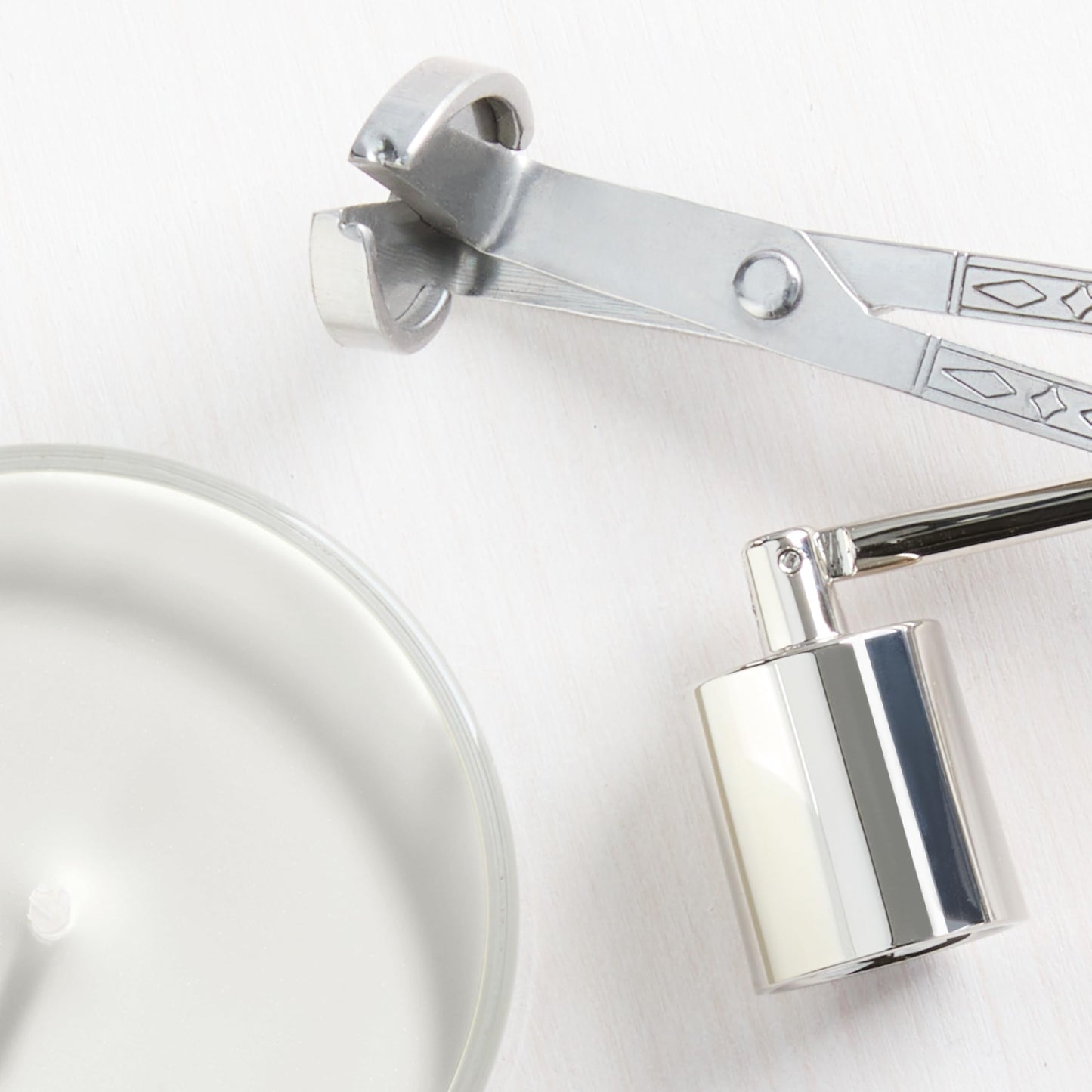 Yankee Candle Christmas Cookie, Scented Candle, 22oz Large Jar with up to 150 Hour Burn Time, Giftable, Holidays