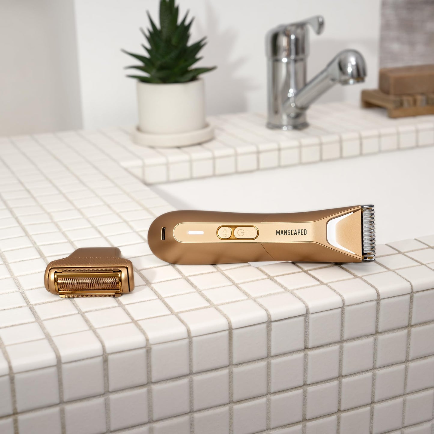 MANSCAPED® The Lawn Mower® 5.0 Ultra Groin & Body Hair Trimmer – Dual-Head SkinSafe® Trimmer & Foil Blades, Waterproof Wet/Dry Groomer, USB-C Rechargeable with Travel Case, Men’s Ball Shaver, Black