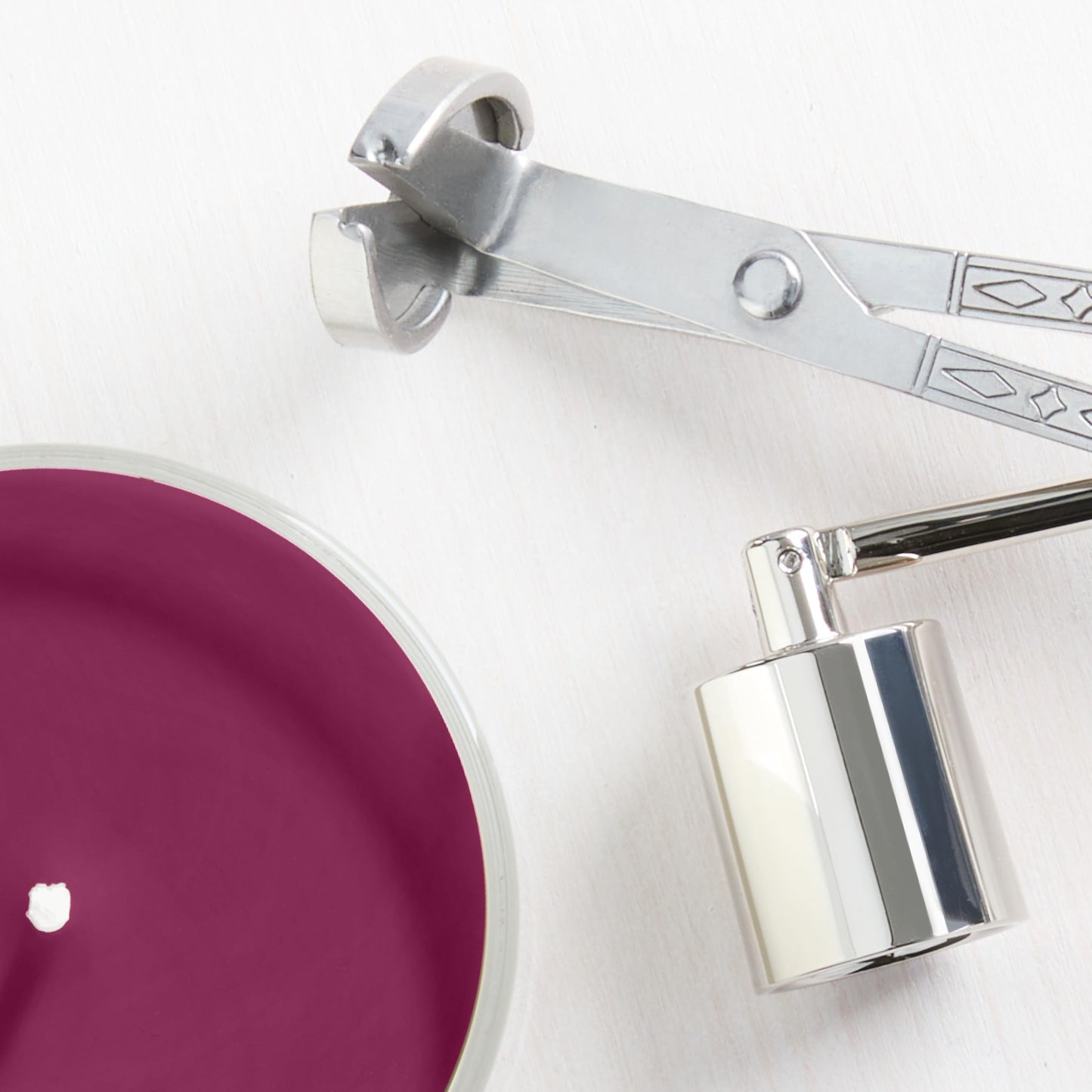 Yankee Candle Christmas Cookie, Scented Candle, 22oz Large Jar with up to 150 Hour Burn Time, Giftable, Holidays