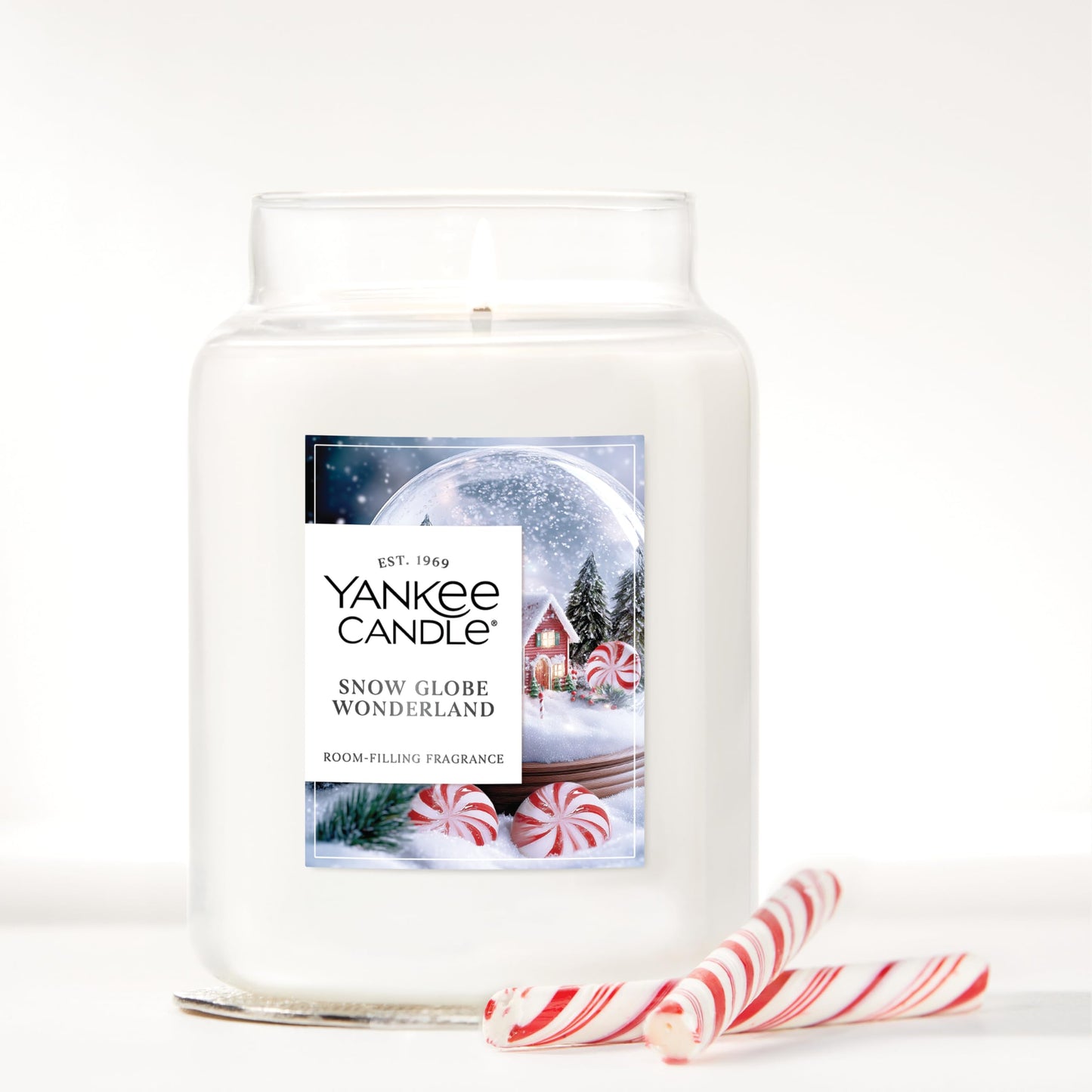 Yankee Candle Christmas Cookie, Scented Candle, 22oz Large Jar with up to 150 Hour Burn Time, Giftable, Holidays