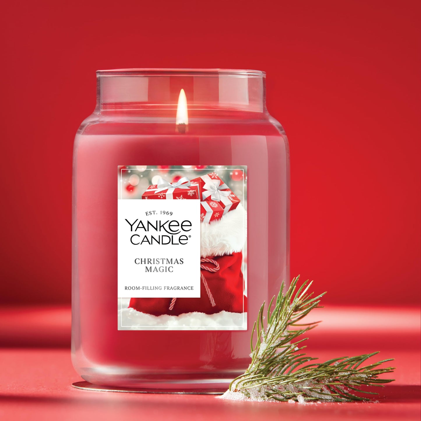 Yankee Candle Christmas Cookie, Scented Candle, 22oz Large Jar with up to 150 Hour Burn Time, Giftable, Holidays